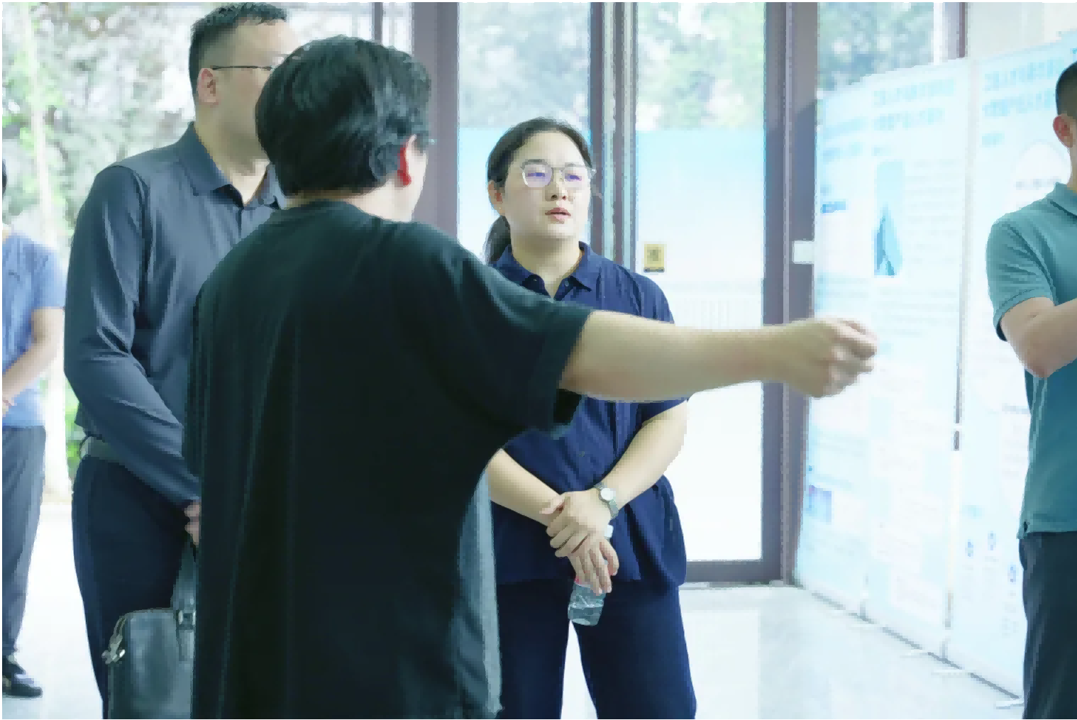 西湖区领导调研大数据产业人才基地| 共绘人工智能产才融合新图景